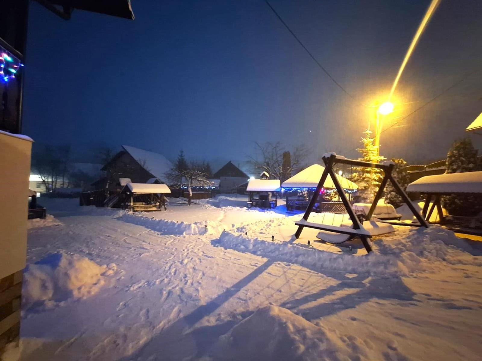 Vila Sarah Bran Bran  Bagian luar foto