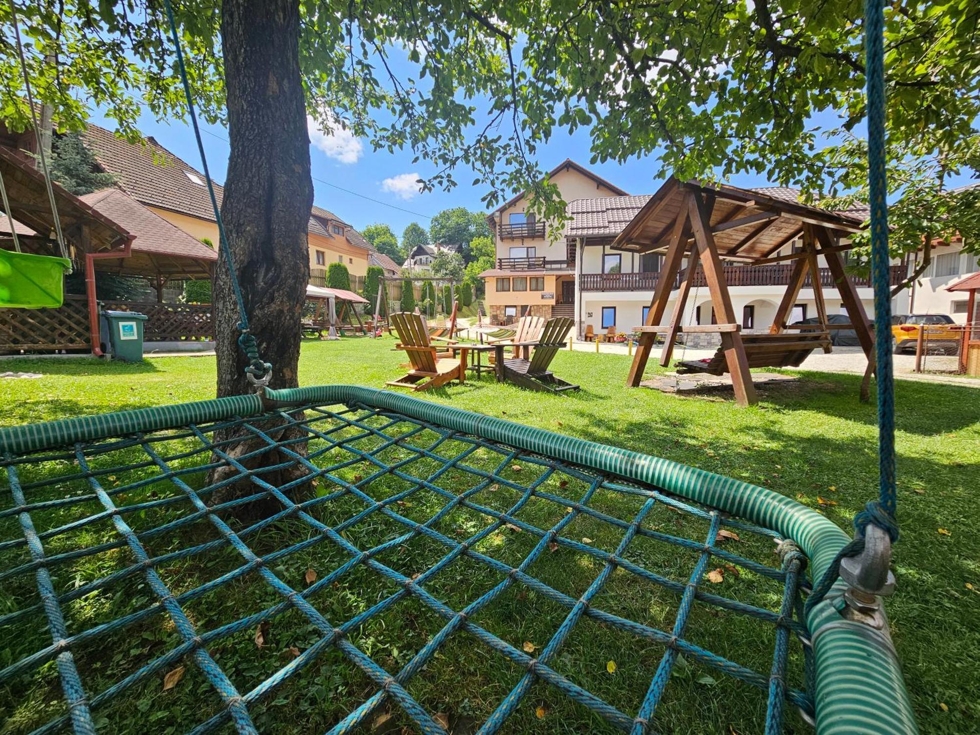 Vila Sarah Bran Bran  Bagian luar foto