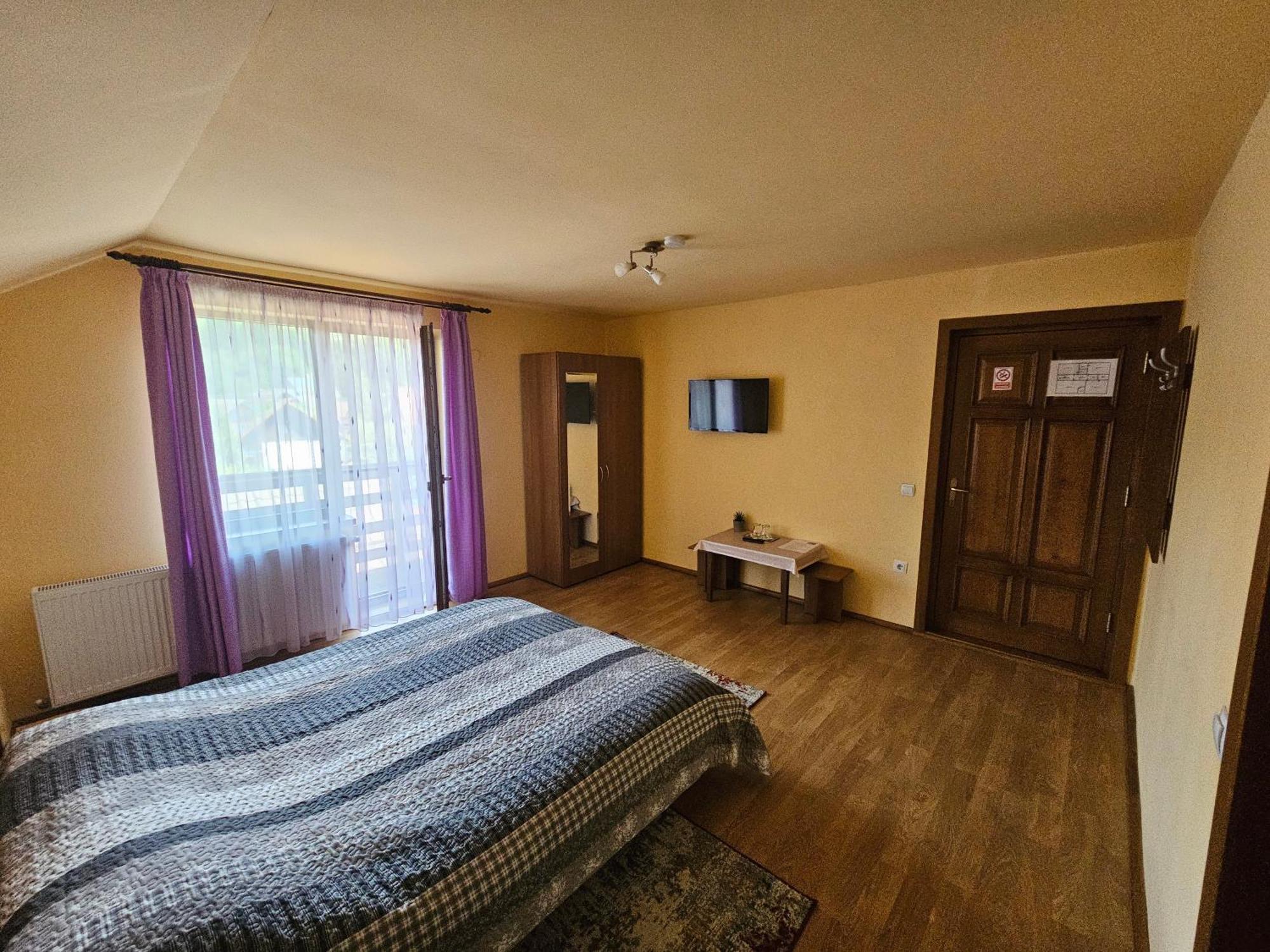 Vila Sarah Bran Bran  Bagian luar foto